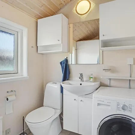 Lovely In Faxe Ladeplads With Wifi *