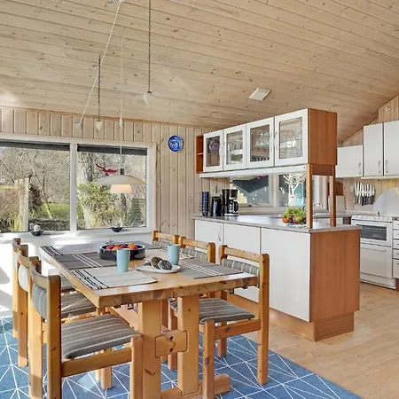 Lovely In Faxe Ladeplads With Wifi Casa vacanze Fakse Ladeplads