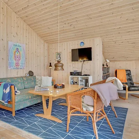 Lovely In Faxe Ladeplads With Wifi * Fakse Ladeplads