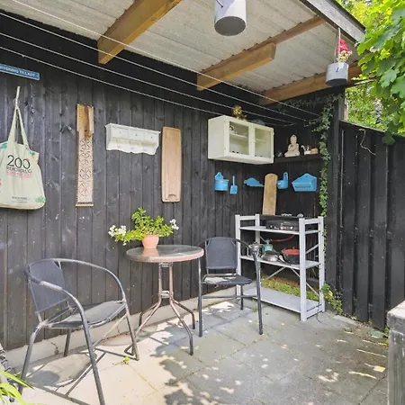 Lovely In Faxe Ladeplads With Wifi